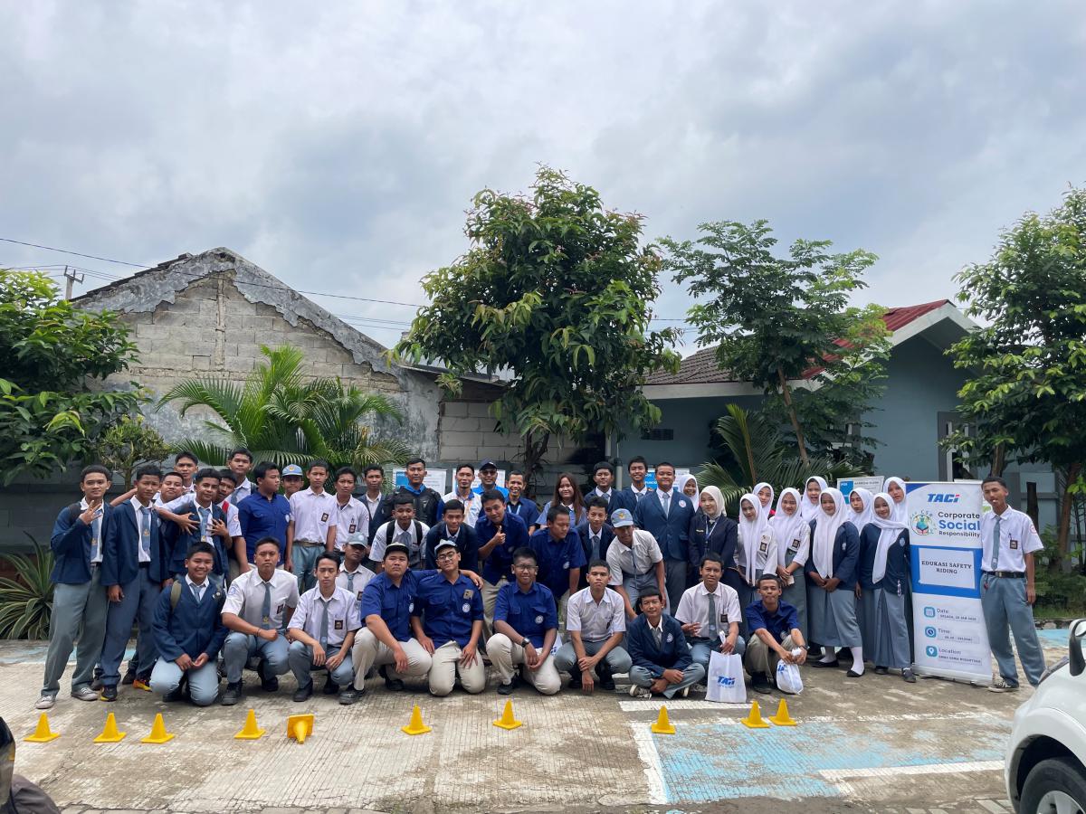 Komitmen Keselamatan Berkendara, PT TACI Gelar Edukasi Safety Riding di SMK Gema Nusantara